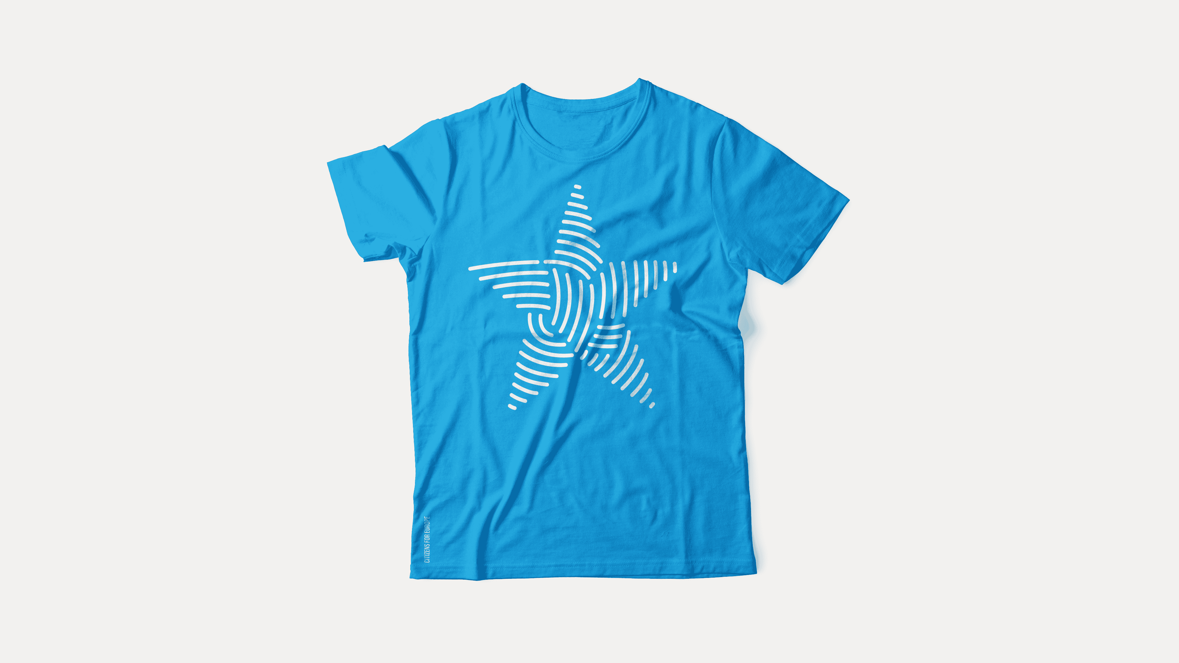 T‑shirt featuring the Citizens for Europe Logo